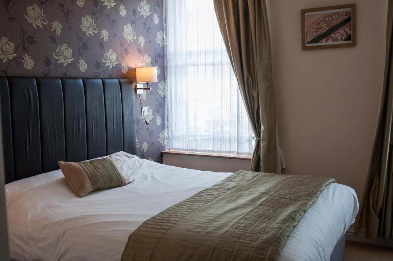 The Lion Hotel Blaenavon Εξωτερικό φωτογραφία